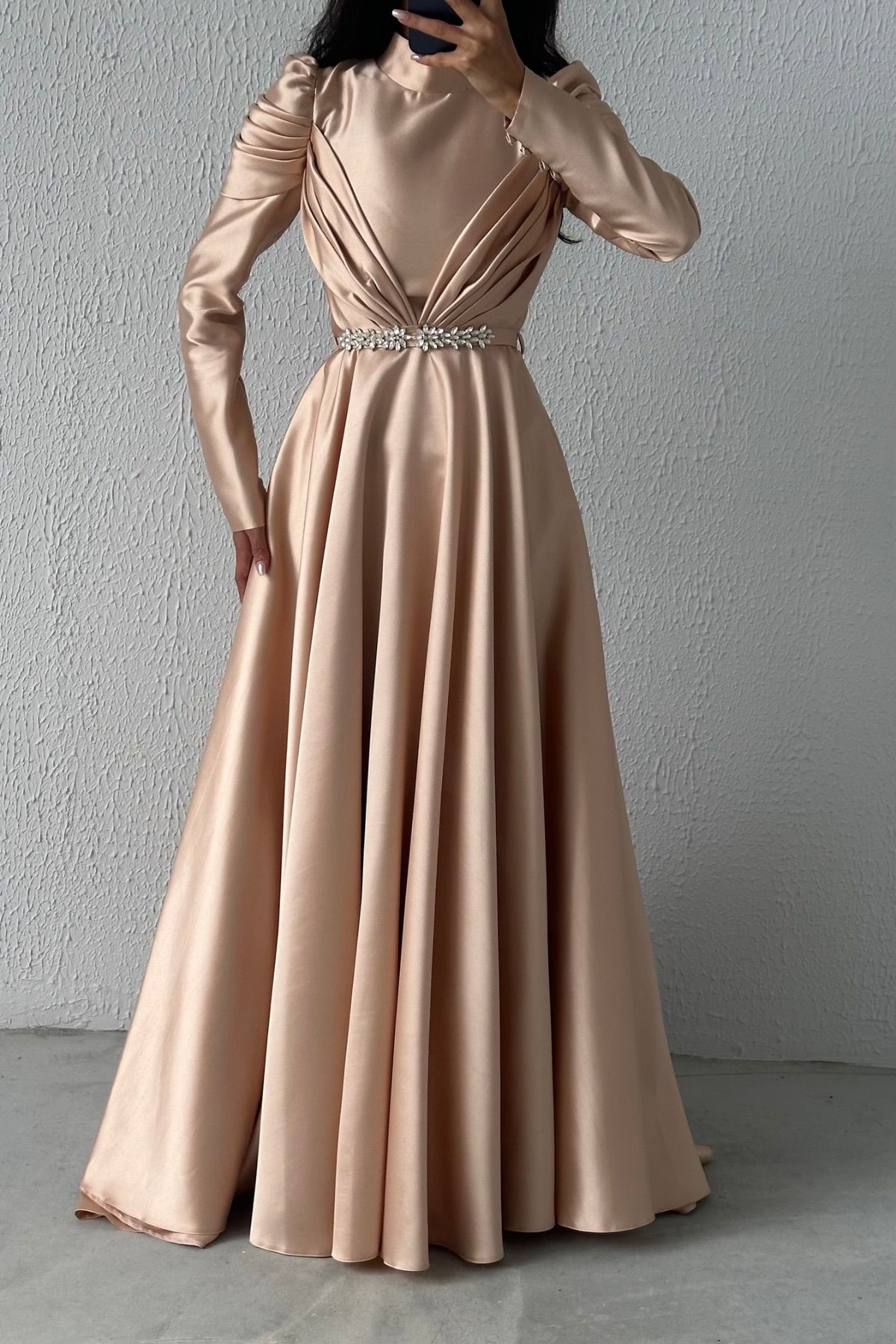 The Symbol of Elegance Satin Evening Dress 0002