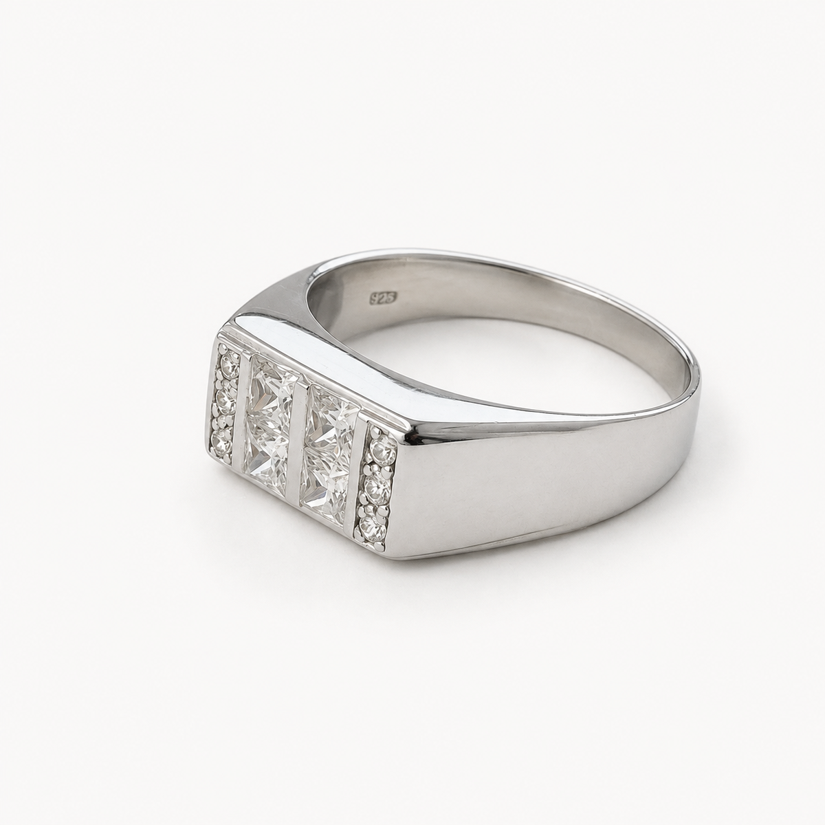 La bague Sterling Regent - Argent Sterling 925 et zircone cubique