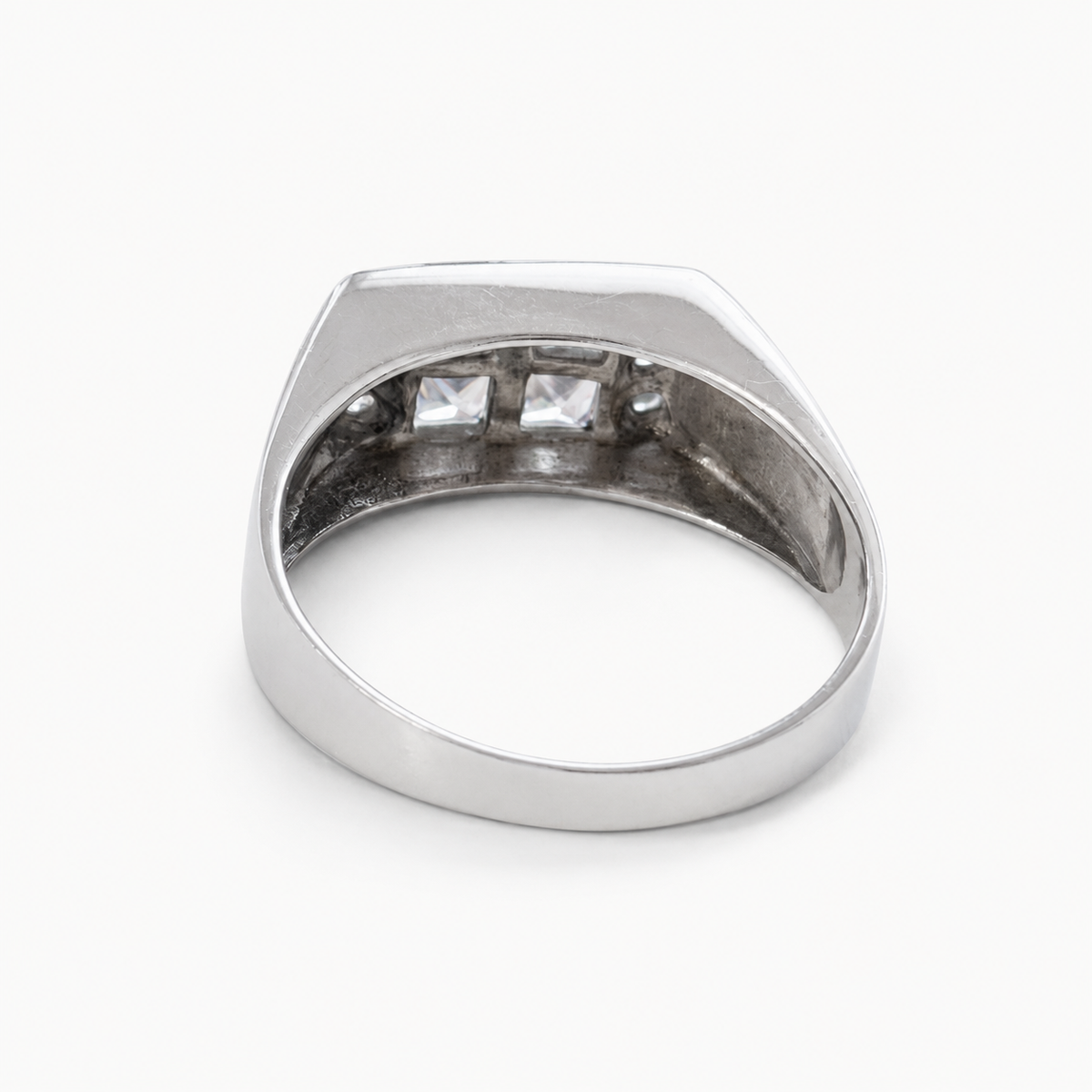 La bague Sterling Regent - Argent Sterling 925 et zircone cubique