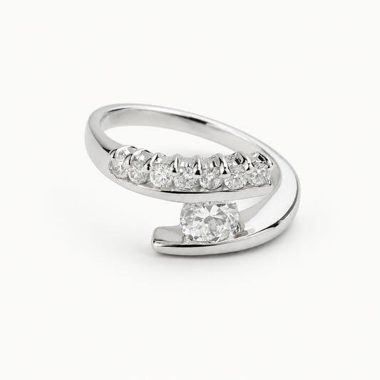The Élan Curve Ring - 925 Sterling Silver & CZ