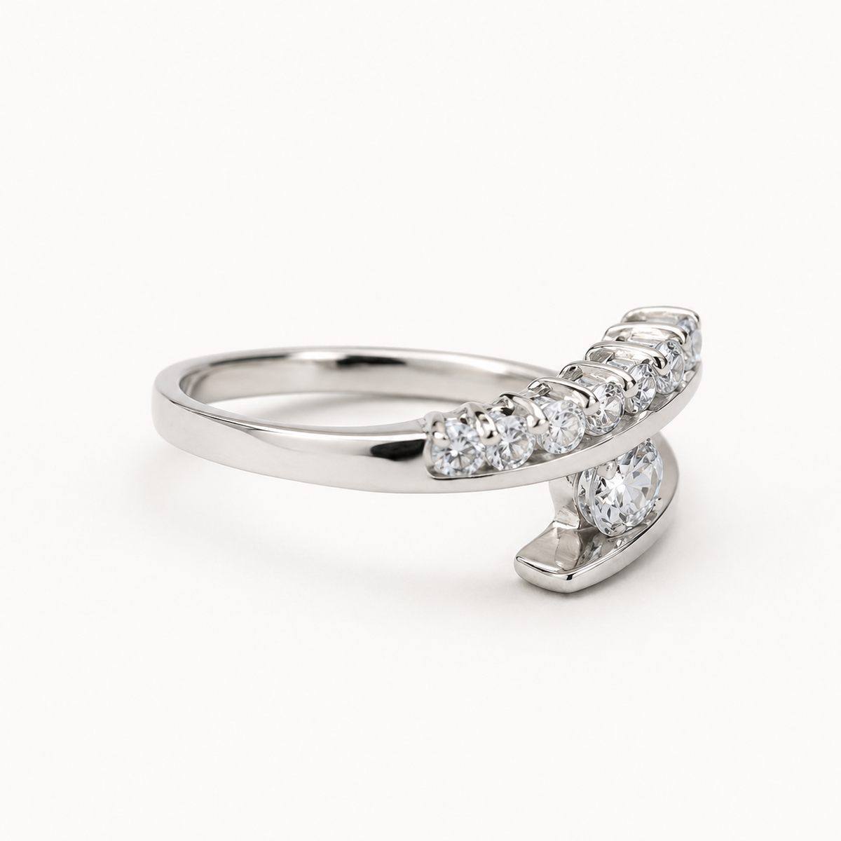 La bague Élan Curve - Argent sterling 925 et zircone cubique