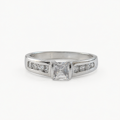 The Nadia Princess Radiance Ring – 925 Sterling Silver & CZ Stones