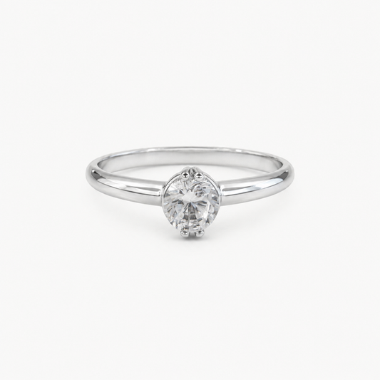 The Amélie Classic Solitaire Ring – Sterling Silver & CZ