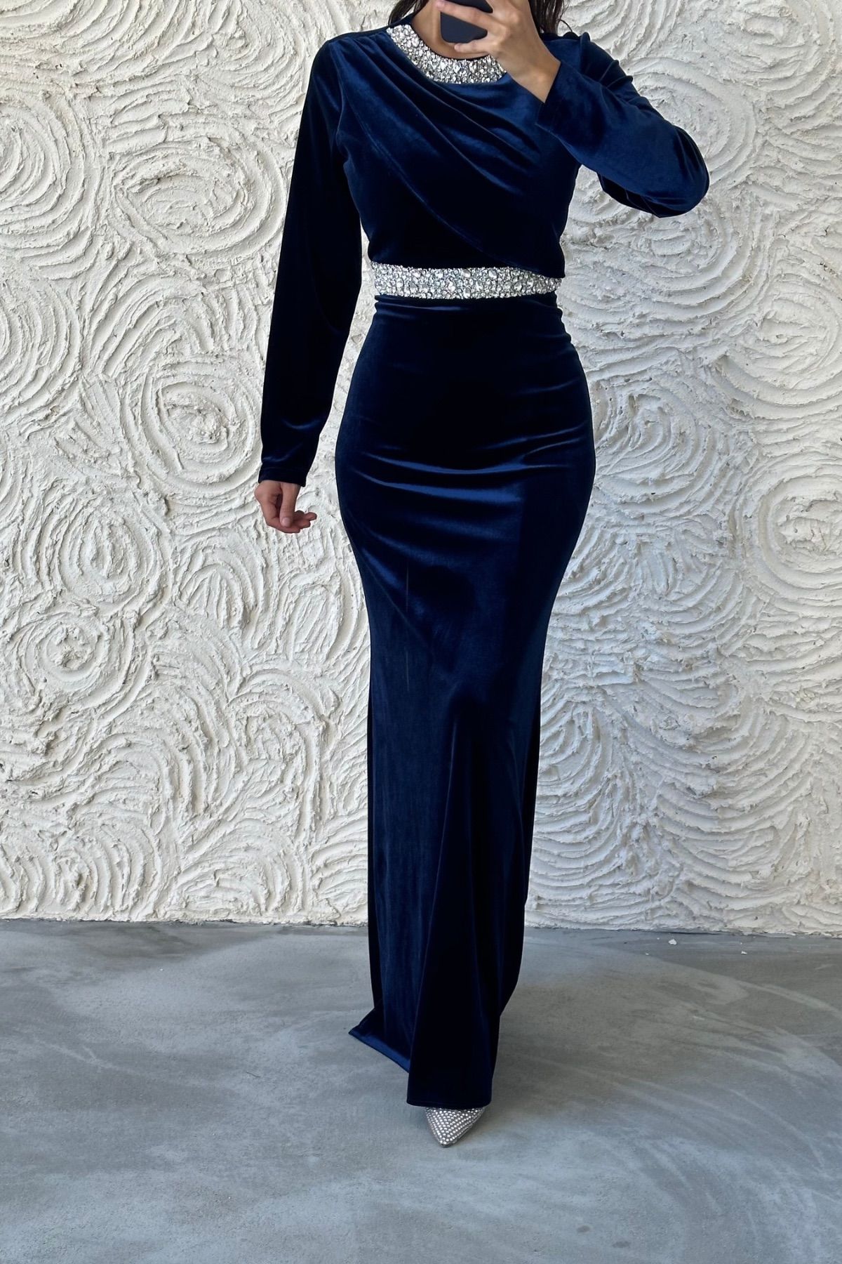 Elegant Stone Detailed Velvet Evening Dress 8022