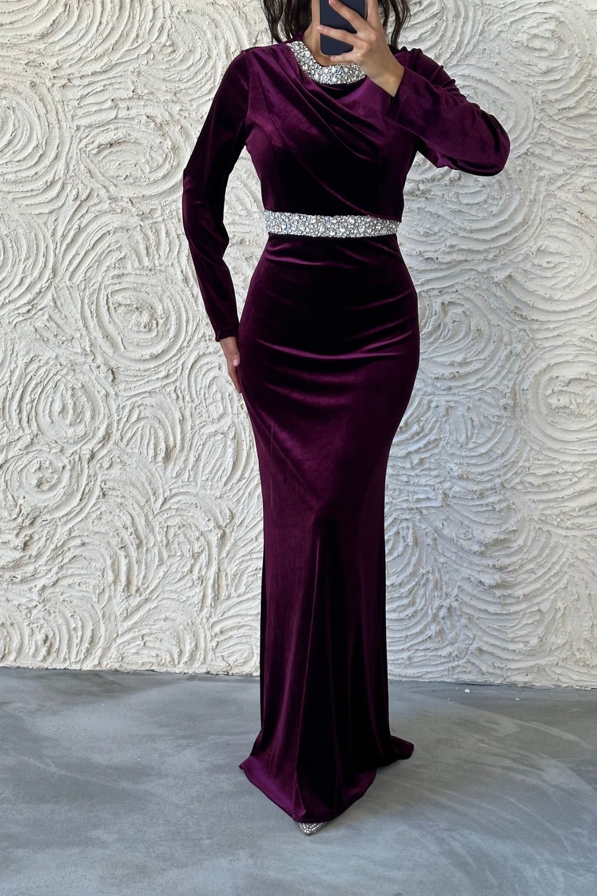 Elegant Stone Detailed Velvet Evening Dress 8022