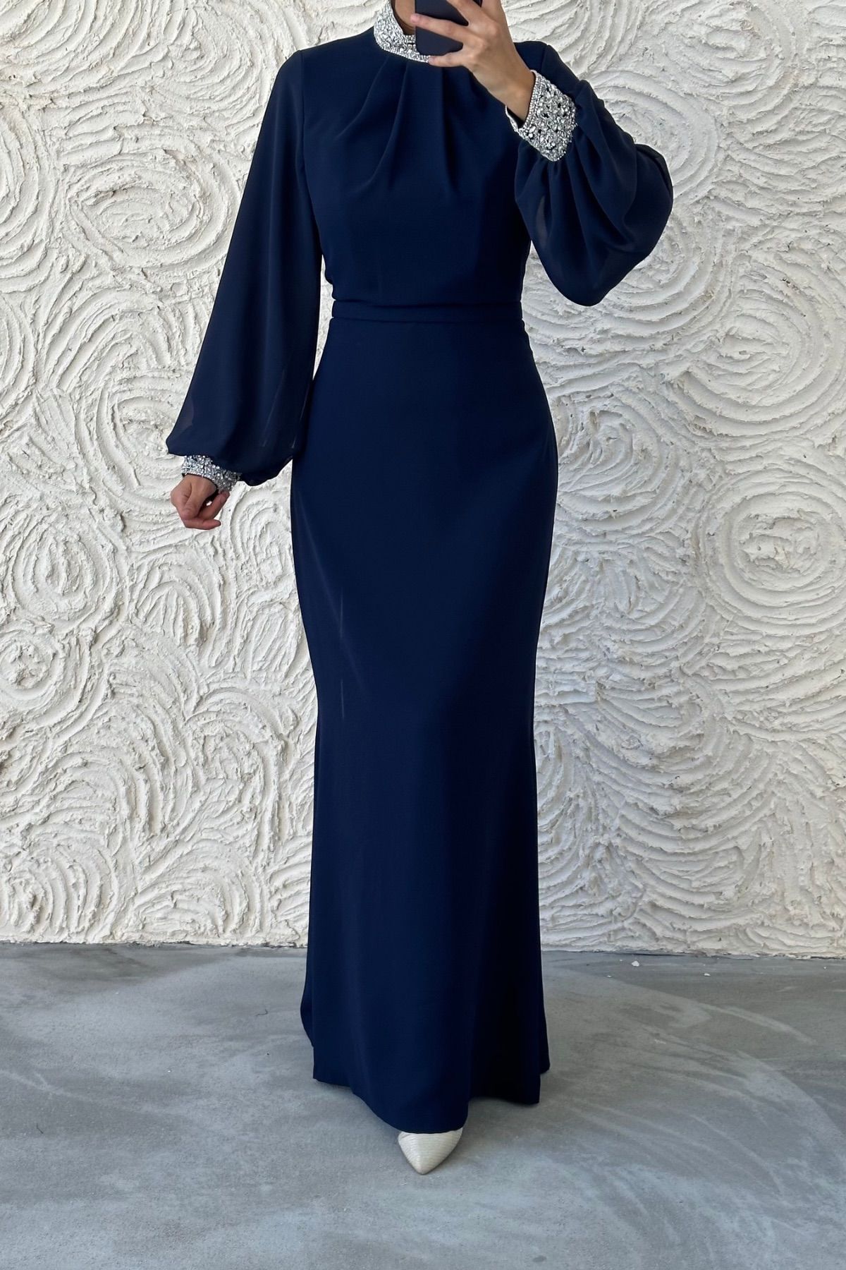 Simple and Stylish Balloon Sleeve Stone Detailed Crepe Evening Dress 8041