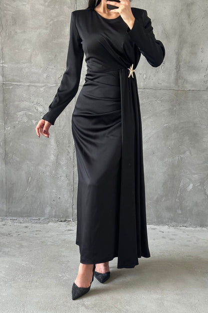 The Amara Sculpted Gown