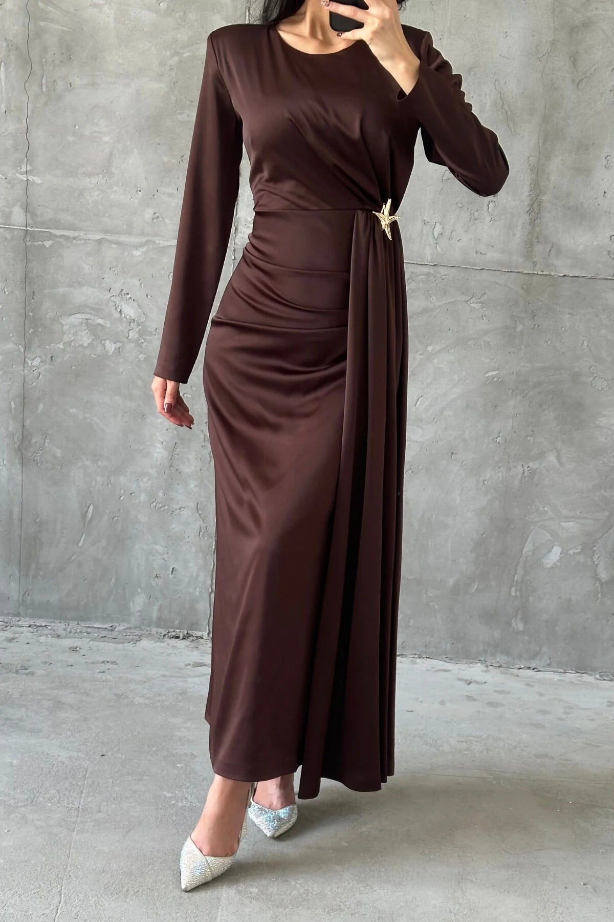 The Amara Sculpted Gown