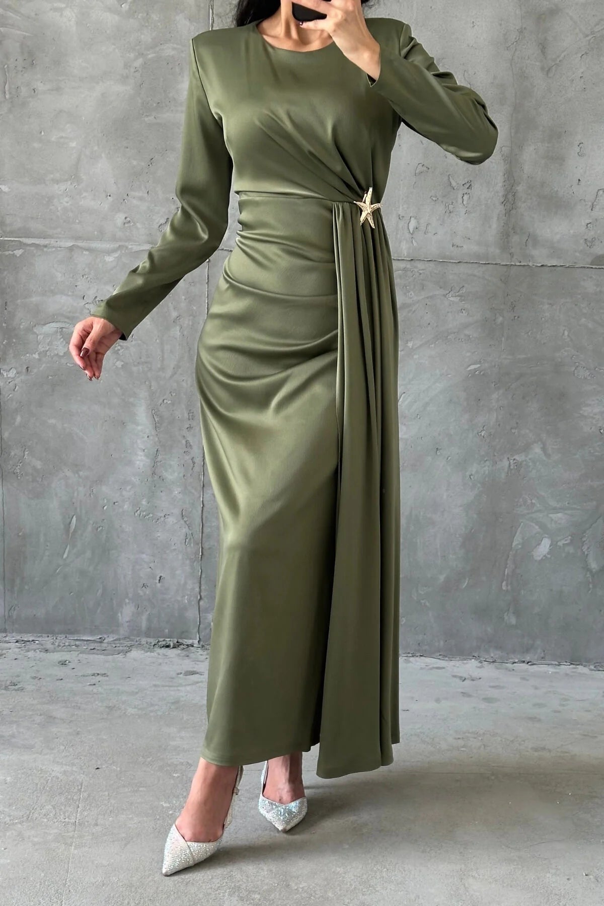 The Amara Sculpted Gown